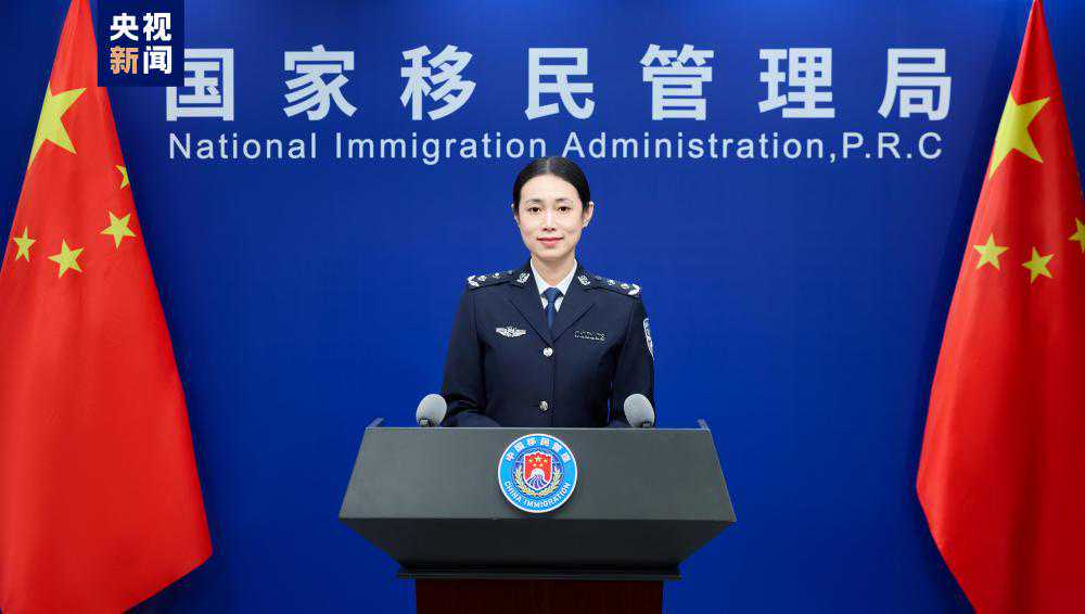 瑞雪乔迁情义重，倾心送暖渡严冬