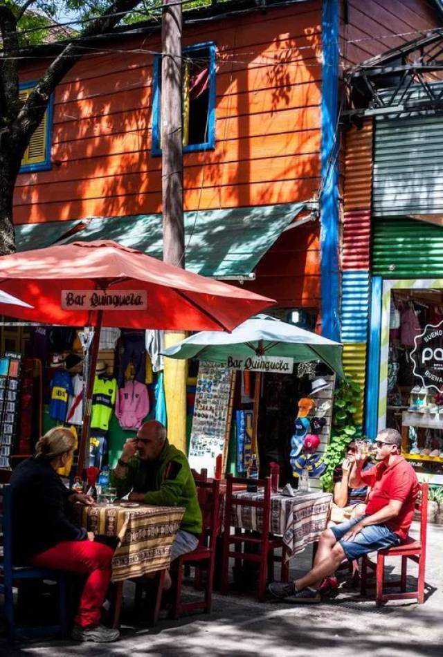 东西问｜刘智鹏：深港怎样演绎渊源深厚的“双城故事”？